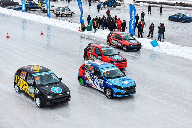 Тольятти открыл новый сезон ледовых гонок